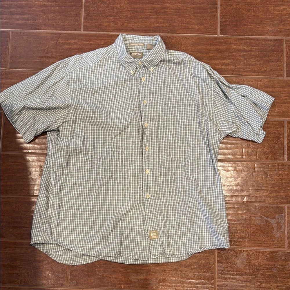 Men's Checkered Short Sleeve Shirt
